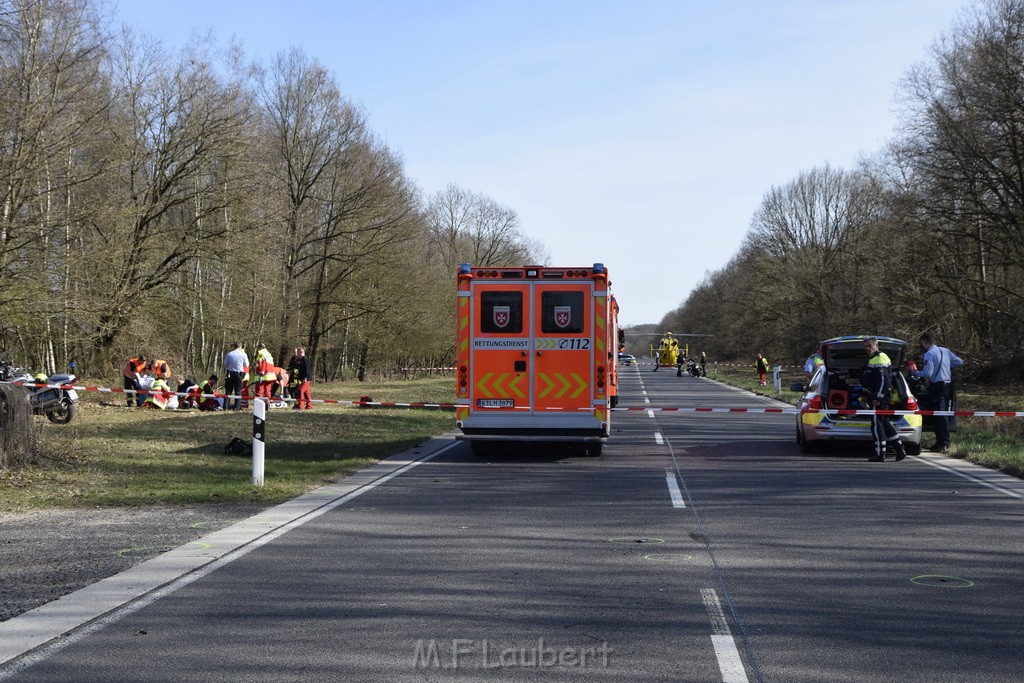 Schwerer VU Krad Fahrrad Koeln Porz Alte Koelnerstr P041.JPG - Miklos Laubert